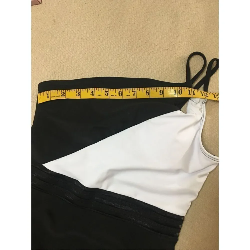 New Women’s Color Block One Piece Black & White Swimsuit M